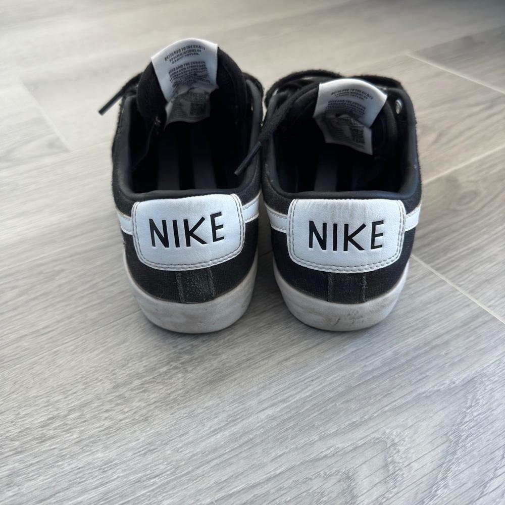 NIKE Zoom Blazer Low Pro GT Skate Shoes